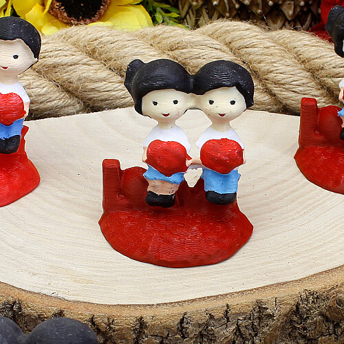 3D Kalp Tutan Romantik Çift Teraryum Obje 5x5 cm - Toptanalim (1)