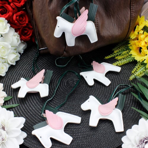 At Figürlü Çanta Charm Aksesuar Beyaz - Kare Dekor