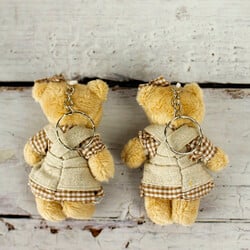 Bordo Ekose Elbiseli Peluş Ayıcık Anahtarlık Kız 12'li Paket - 2