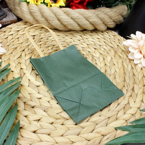 Büküm Saplı Koyu Yeşil Kağıt Çanta 12'li Paket - Kare Dekor (1)