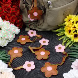 Çiçek Figürlü Çanta Charm Aksesuar Kahverengi-Pembe - 1