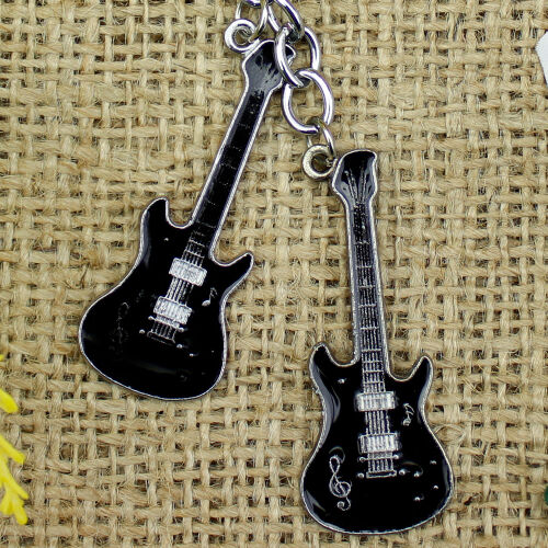 Çift Siyah Gitar Metal Anahtarlık - 2