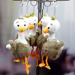 Deve Kuşu Peluş Anahtarlık 12'Li Paket - 1