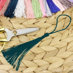 Koyu Yeşil Püskül 8CM - 2