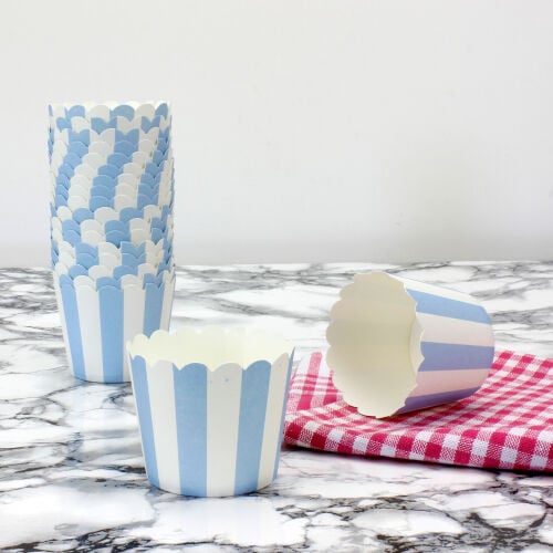 Muffin Kek Kalıbı 25'li Paket Mavi Beyaz Çizgili - Kare Dekor