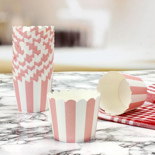 Muffin Kek Kalıbı 25'li Paket Pembe Beyaz Çizgili - Kare Dekor