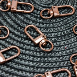 Oval Halkalı Metal Anahtarlık Klipsi Kahverengi - 2
