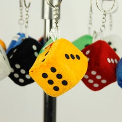 Renkli Zar Peluş Anahtarlık 12'li Paket - 1