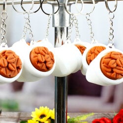 Üç Boyutlu Click Stres Kahve Çuvalı Anahtarlık 12’li Paket - 1