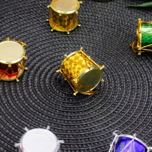 Yılbaşı Ağaç Süsü Renkli Davul 9'lu Paket - Kare Dekor (1)