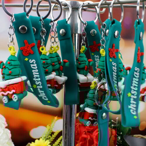 Yılbaşı Tasarım Silikon Bileklikli Anahtarlık Model 9 12'Li Paket - Kare Dekor